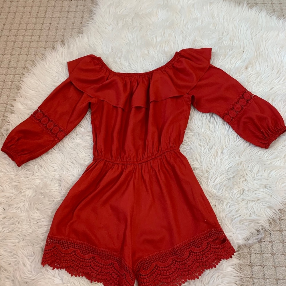🛍ZOE AND ROSE RED ROMPER. Sz M - Picture 2 of 5